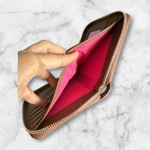 Cute Small Catchfly Cactus Embroidered brown Wallet - Picture 4 of 7